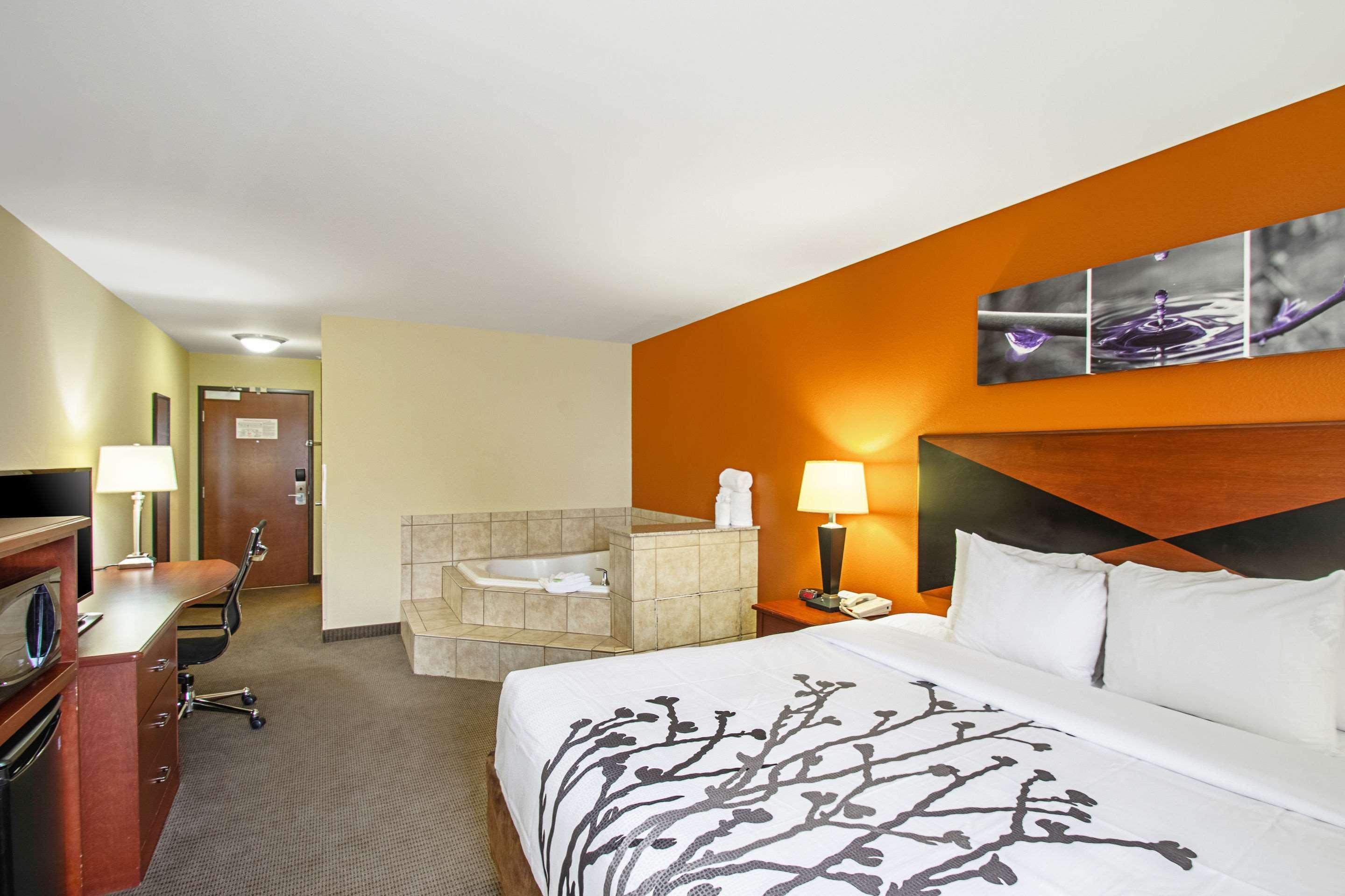 Sleep Inn & Suites Madison - Monona Exteriör bild