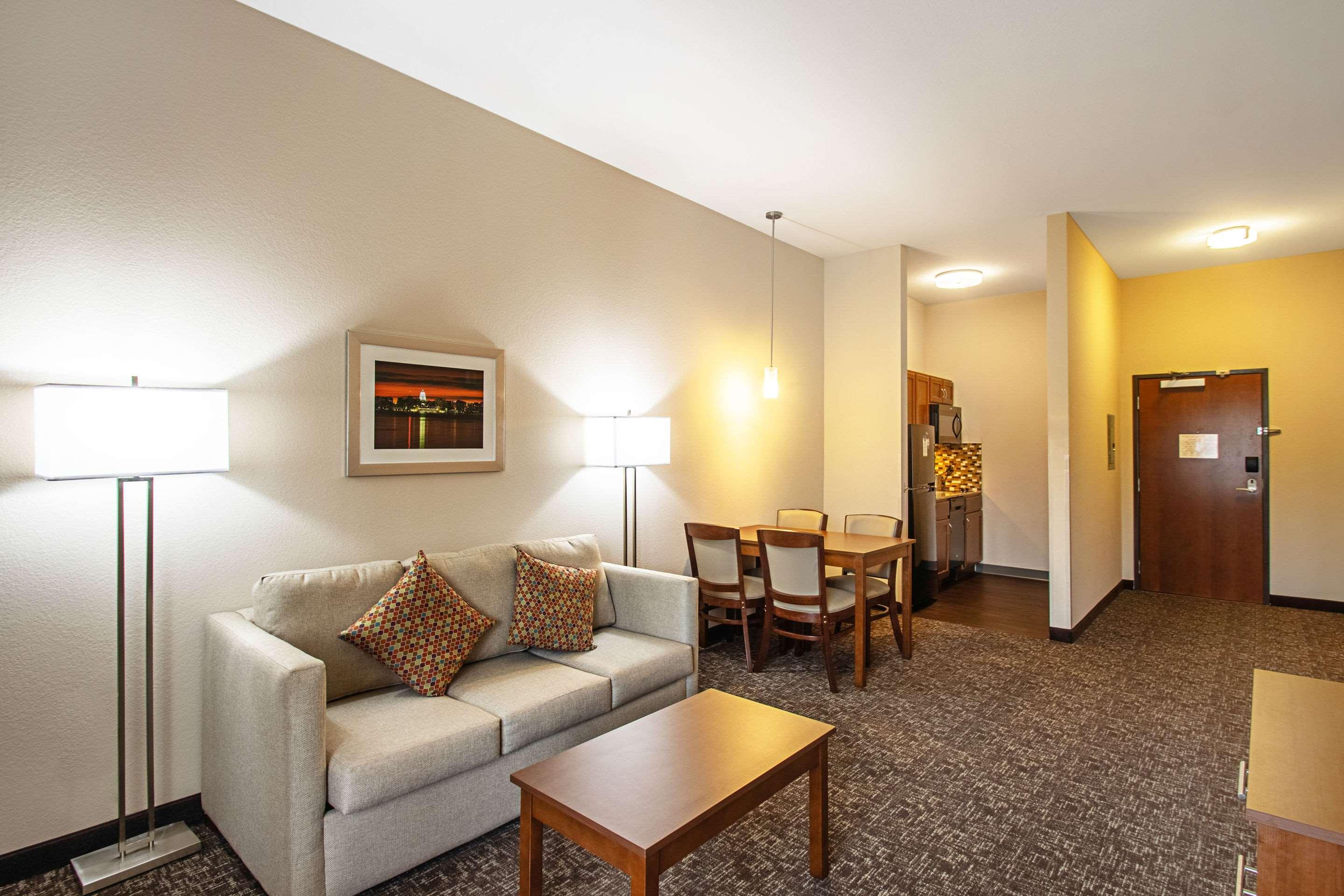 Sleep Inn & Suites Madison - Monona Exteriör bild