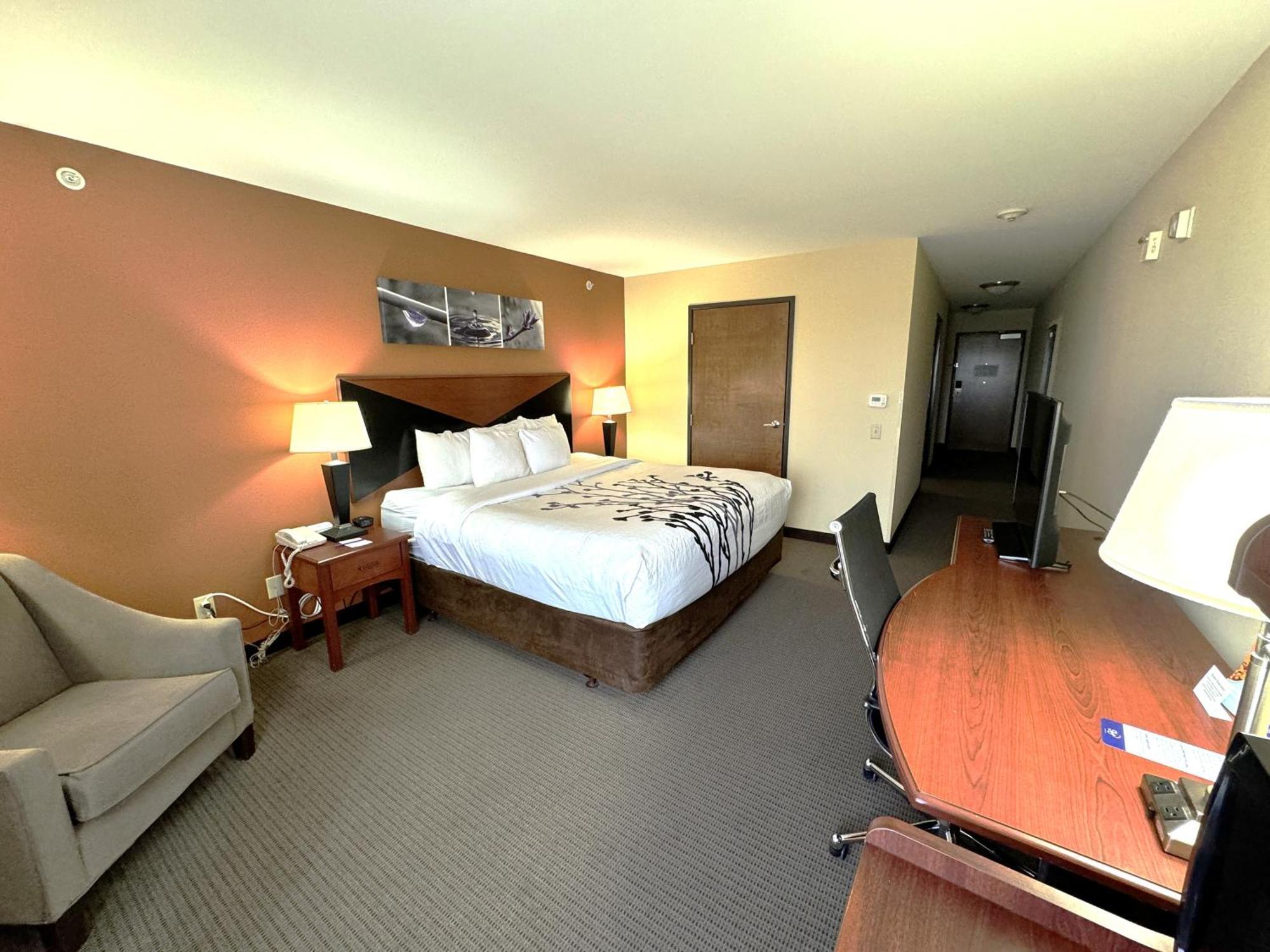 Sleep Inn & Suites Madison - Monona Exteriör bild